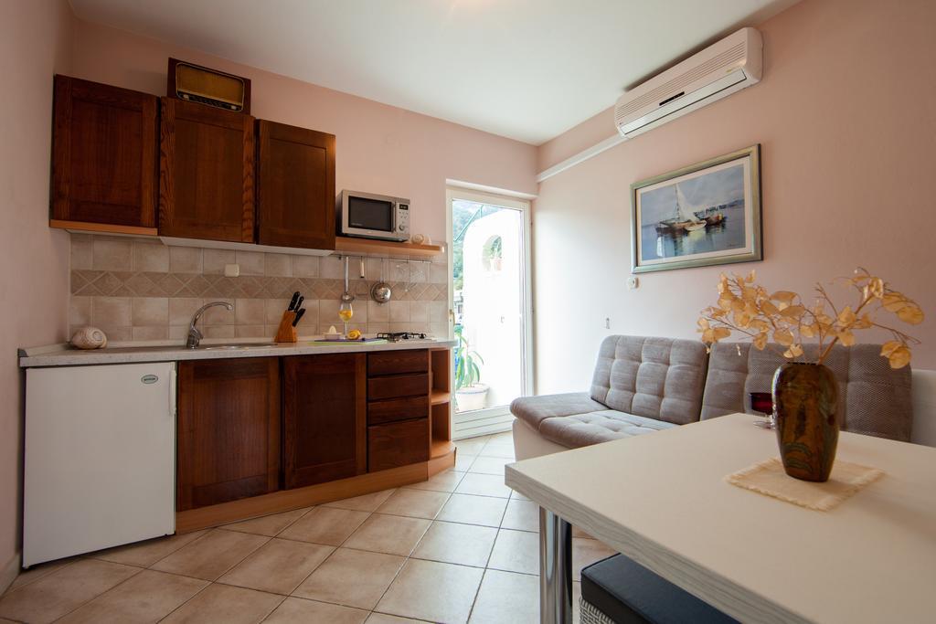 Villa Kamenica Komiža Habitación foto